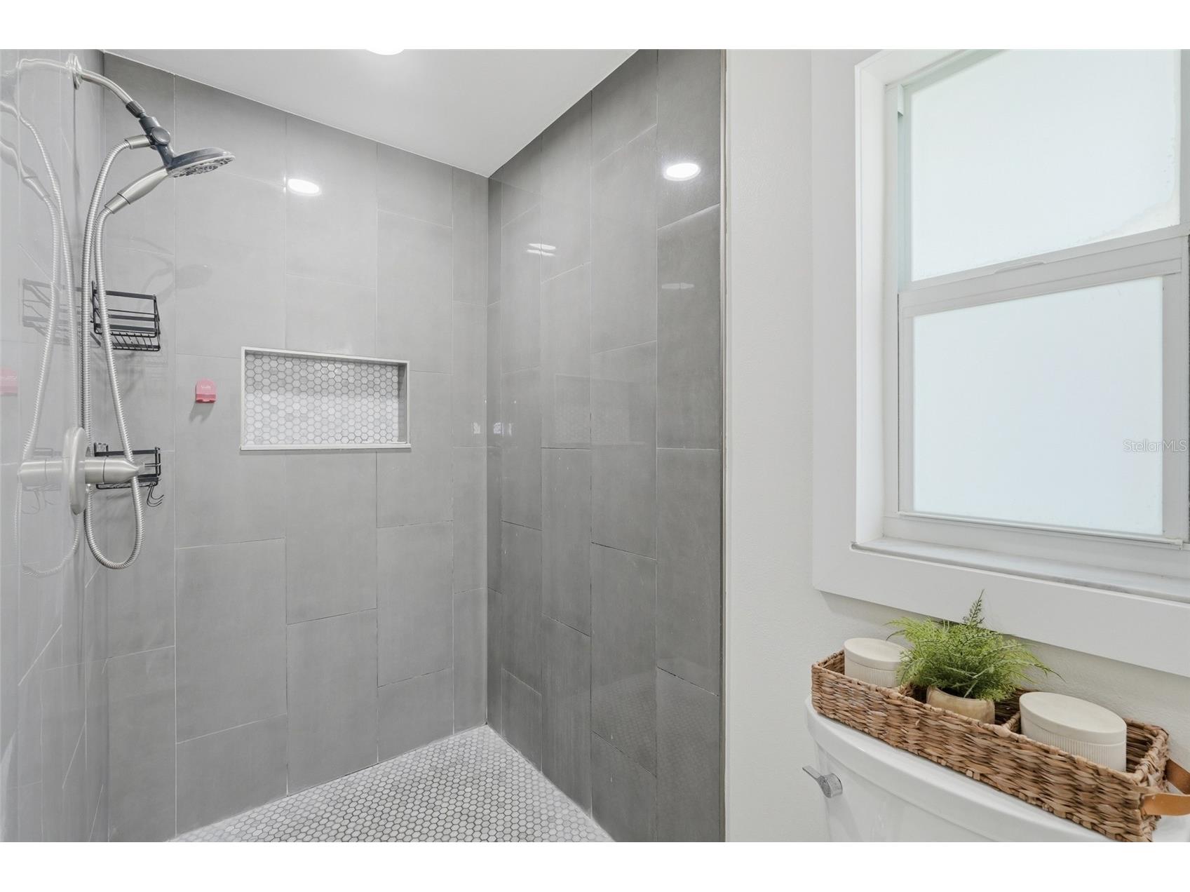 2835 SE 18th Avenue Cape Coral FL 33904 A4696583 image26