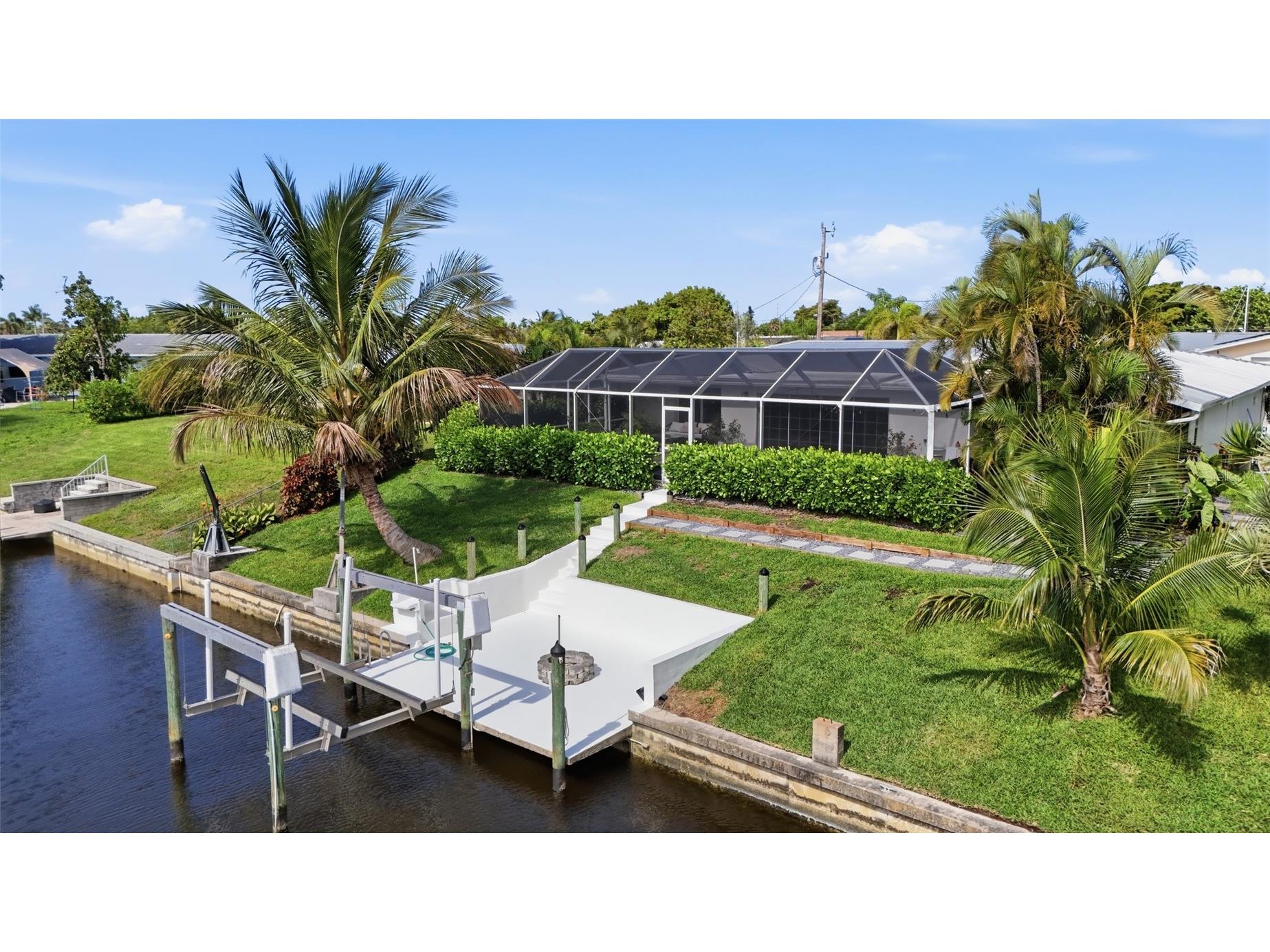 2835 SE 18th Avenue Cape Coral FL 33904 A4696583 image44