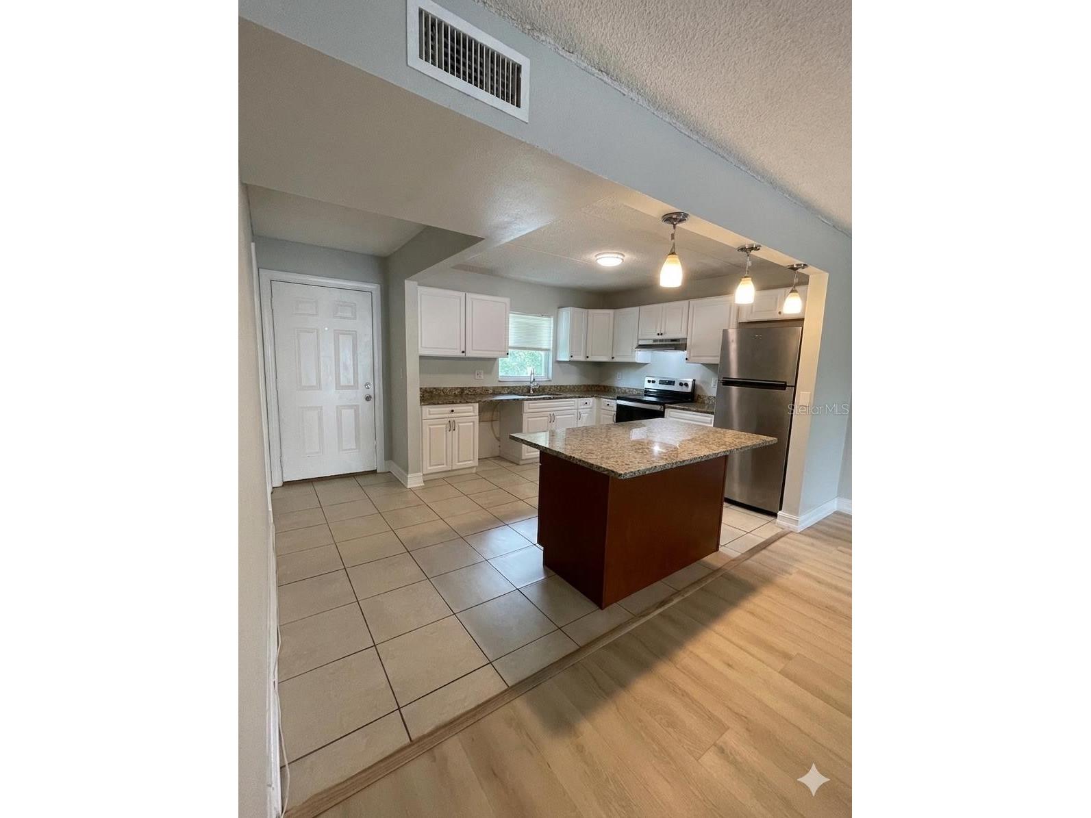 2835 Somerset Park Drive #203 Tampa FL 33613 TB8497412 image3