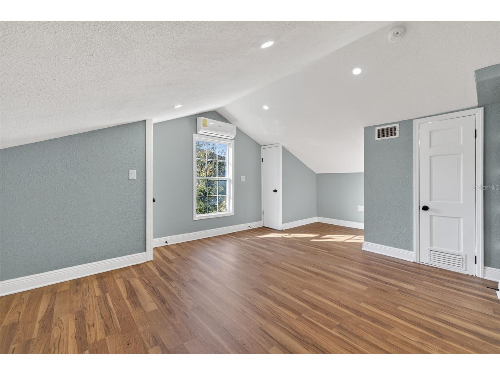 2835 W Shelton Avenue Tampa FL 33611 TB8471164 image30