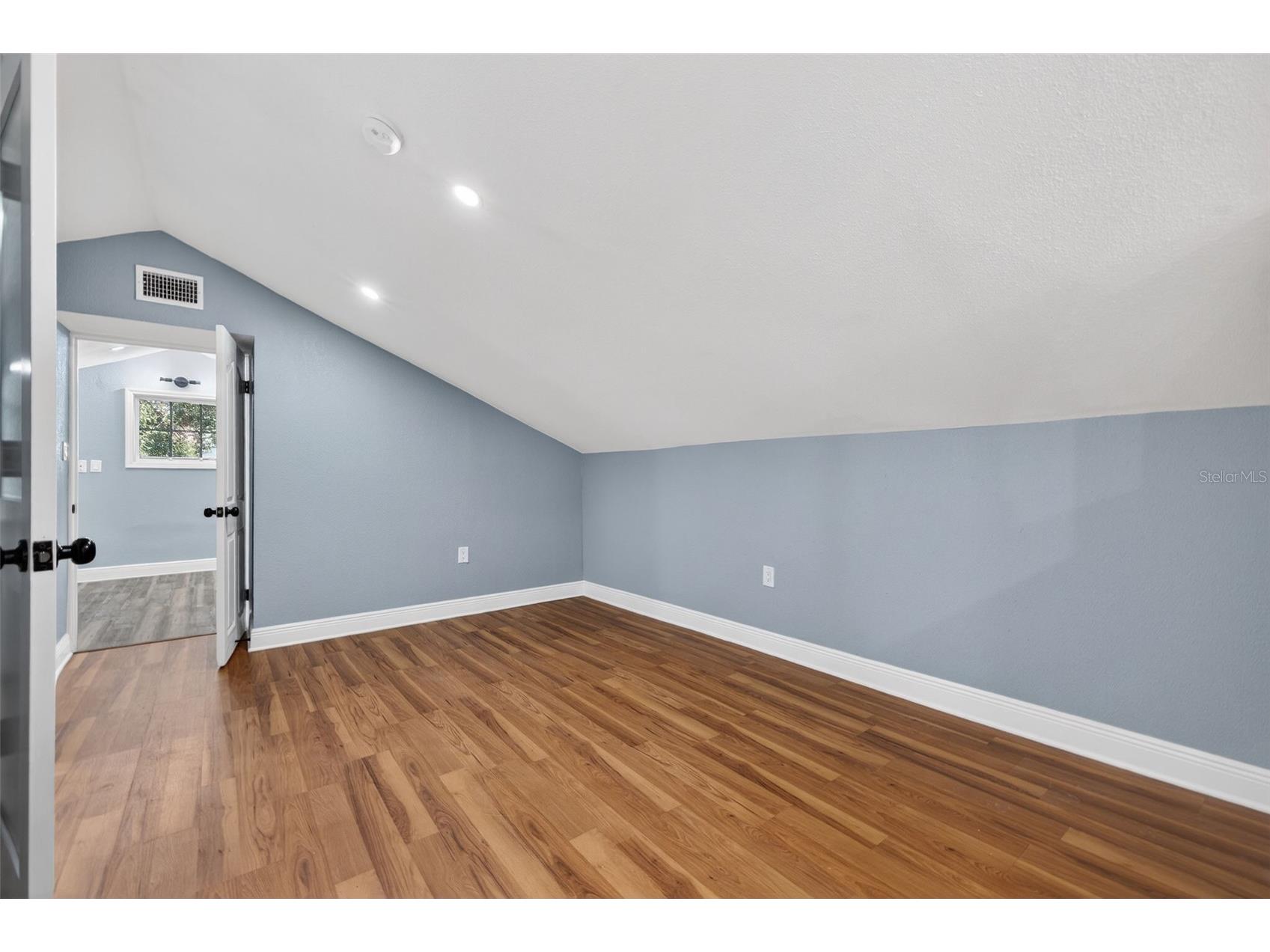 2835 W Shelton Avenue Tampa FL 33611 TB8471164 image31