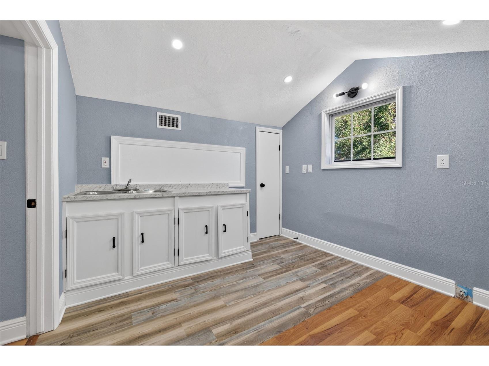 2835 W Shelton Avenue Tampa FL 33611 TB8471164 image32