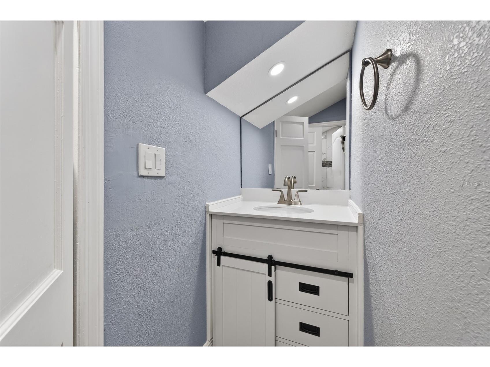 2835 W Shelton Avenue Tampa FL 33611 TB8471164 image33