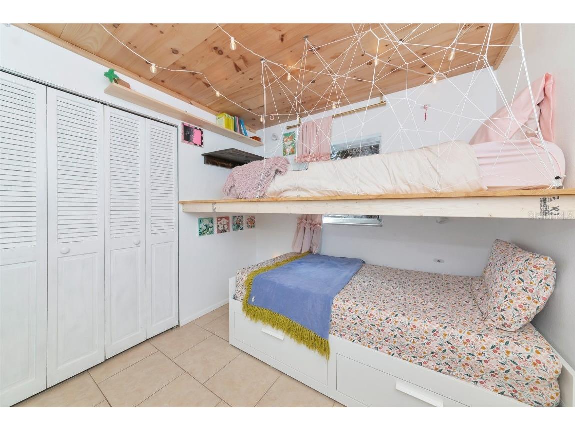 2835 Williamsburg Street Sarasota FL 34231 A4674137 image26