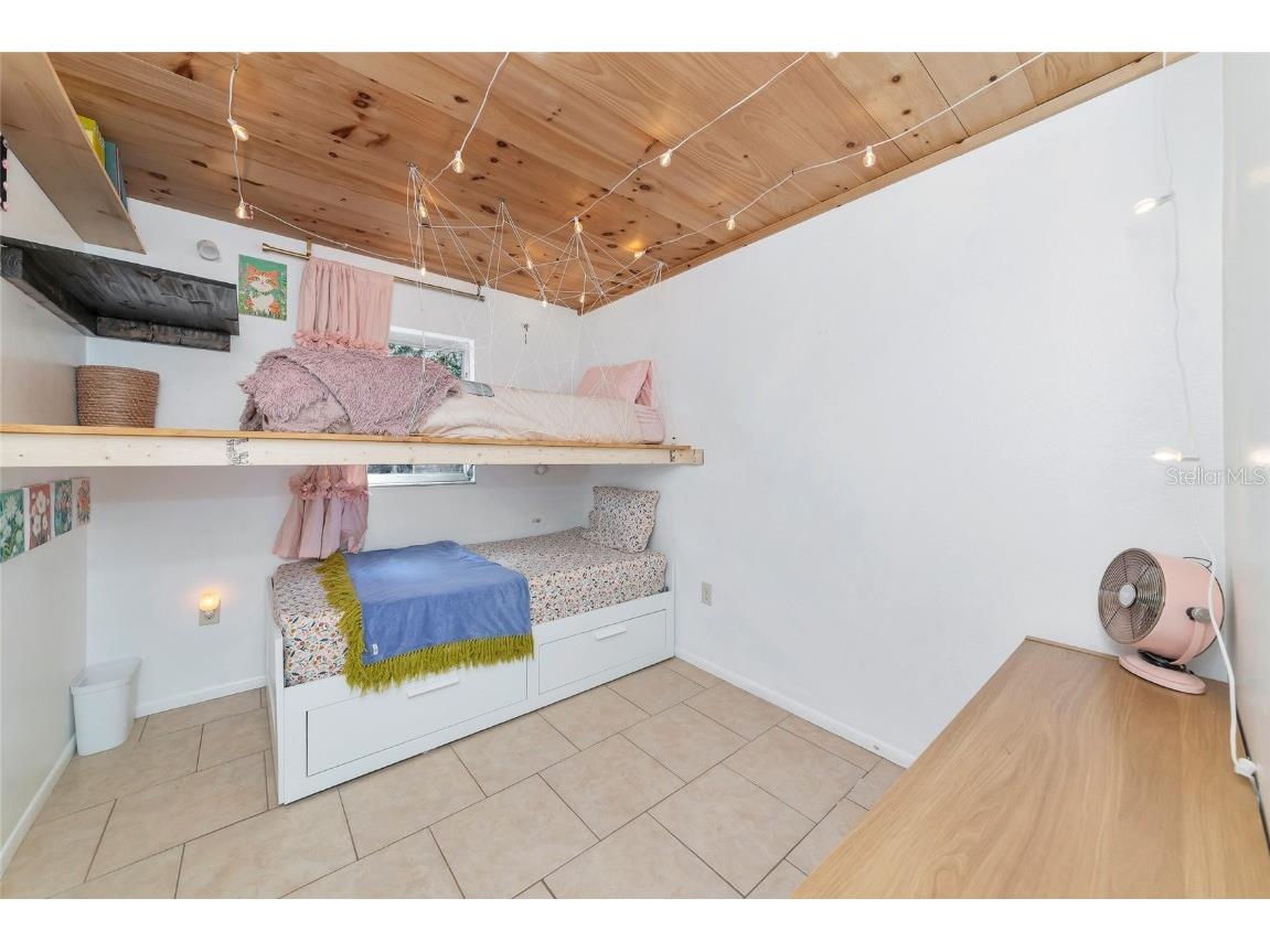 2835 Williamsburg Street Sarasota FL 34231 A4674137 image27