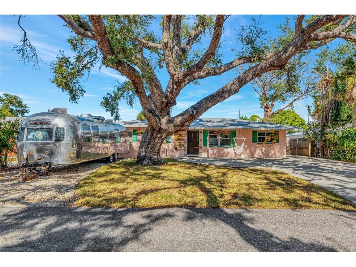 2835 Williamsburg Street Sarasota FL 34231 A4674137 image3