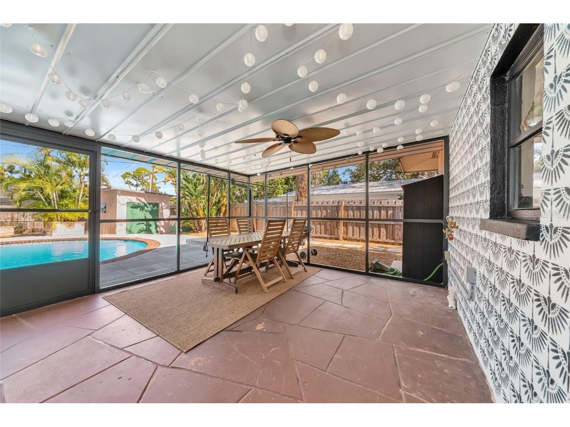 2835 Williamsburg Street Sarasota FL 34231 A4674137 image32