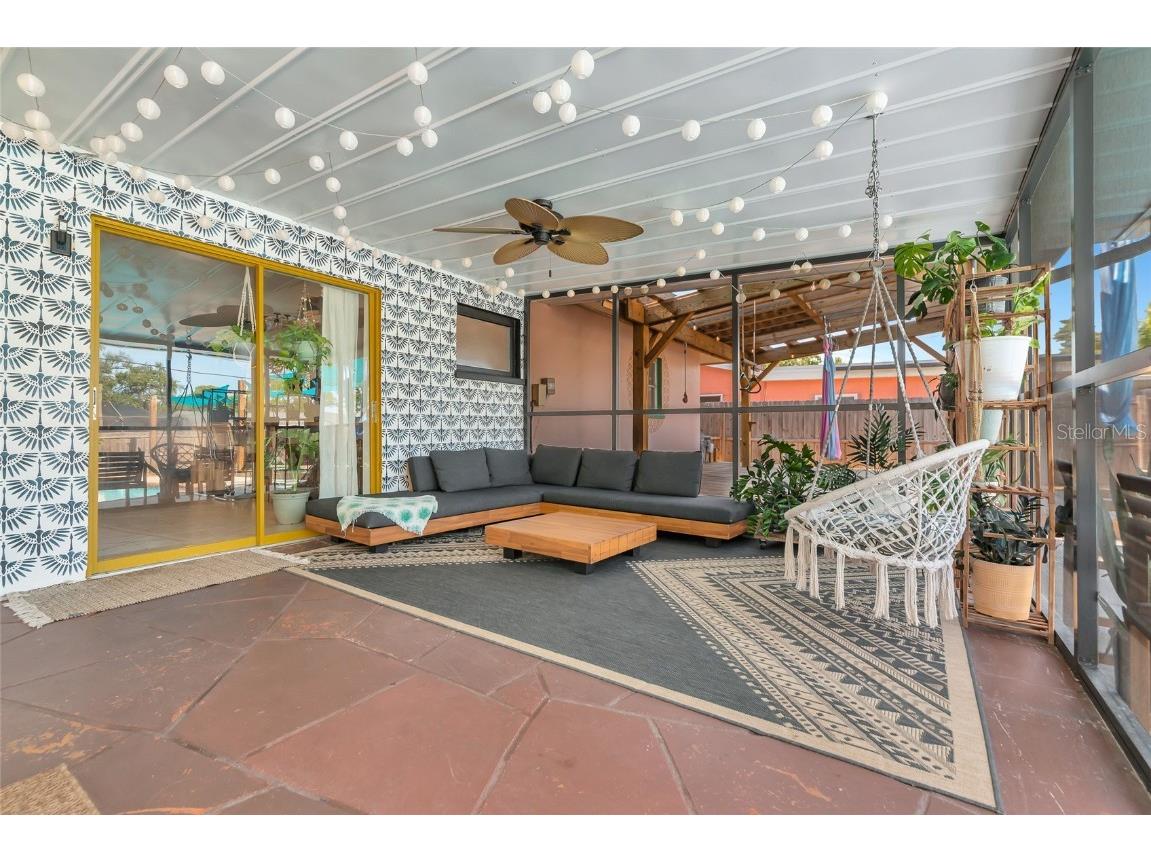 2835 Williamsburg Street Sarasota FL 34231 A4674137 image34