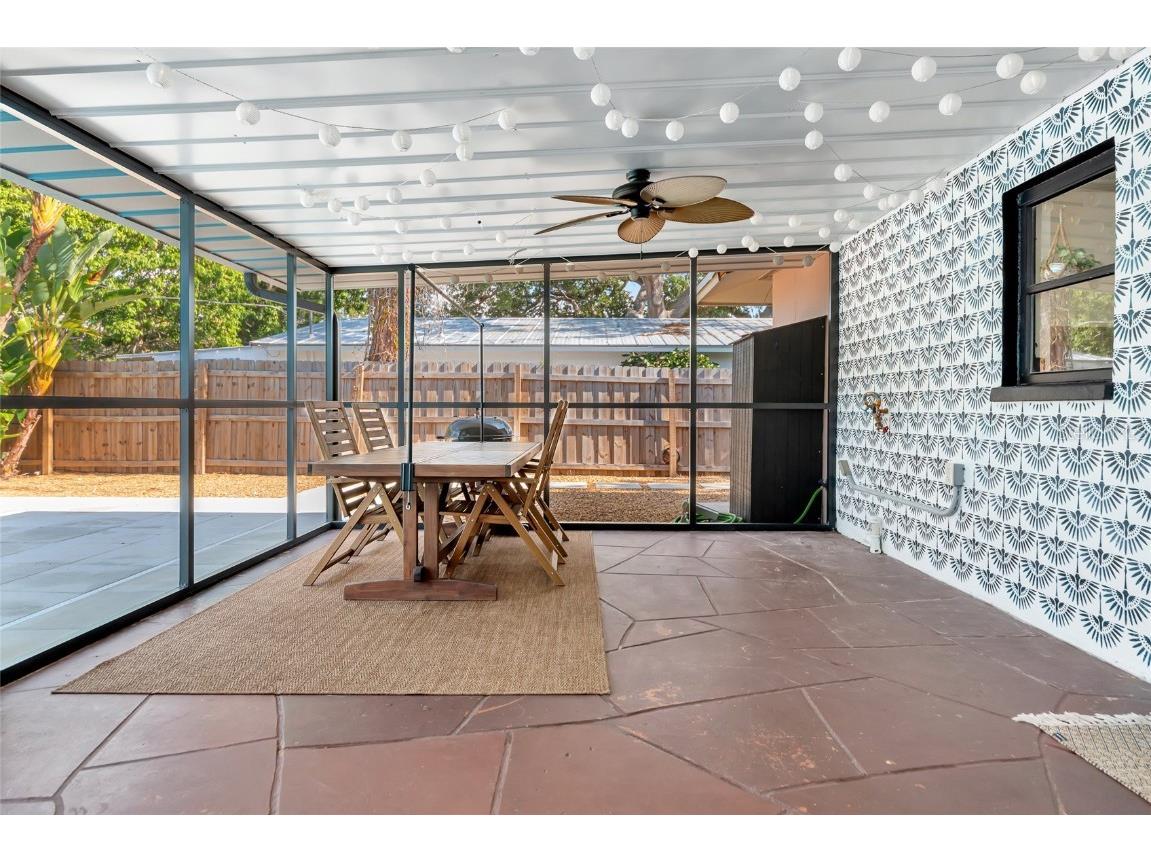 2835 Williamsburg Street Sarasota FL 34231 A4674137 image35