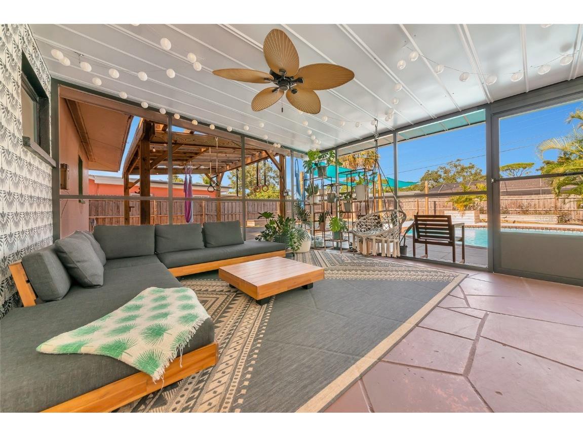 2835 Williamsburg Street Sarasota FL 34231 A4674137 image36