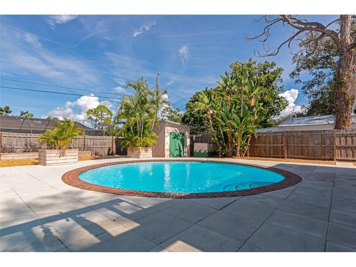 2835 Williamsburg Street Sarasota FL 34231 A4674137 image38