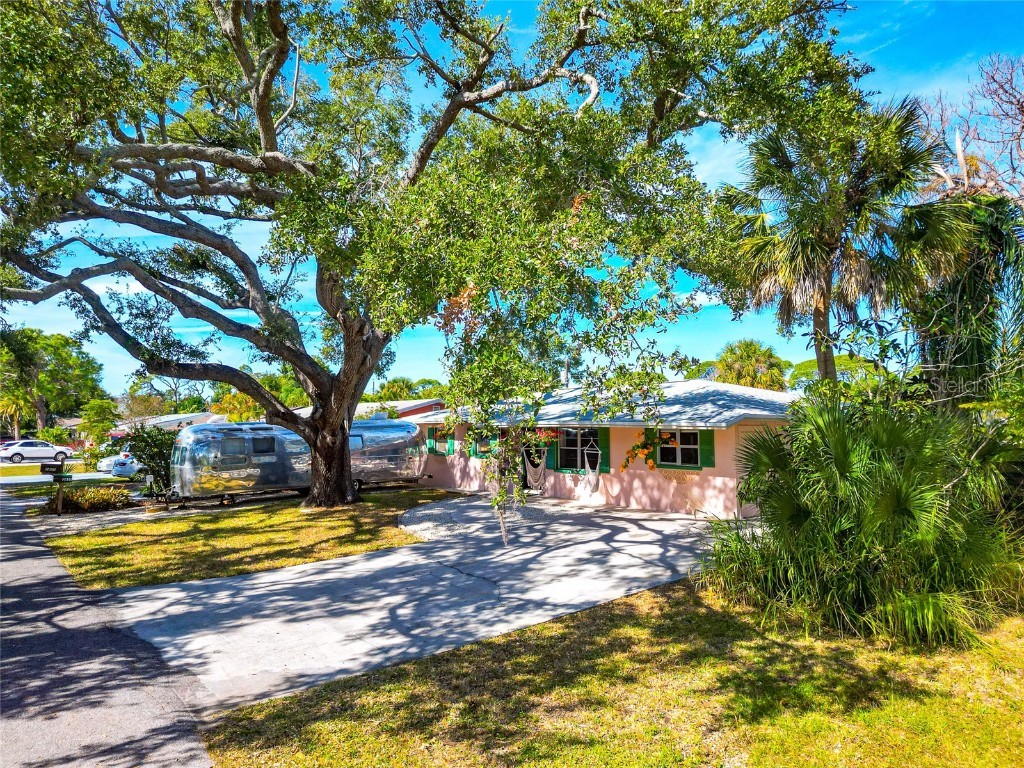 2835 Williamsburg Street Sarasota FL 34231 A4674137 image53