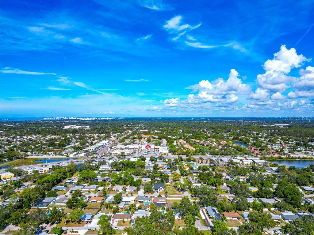 2835 Williamsburg Street Sarasota FL 34231 A4674137 image59