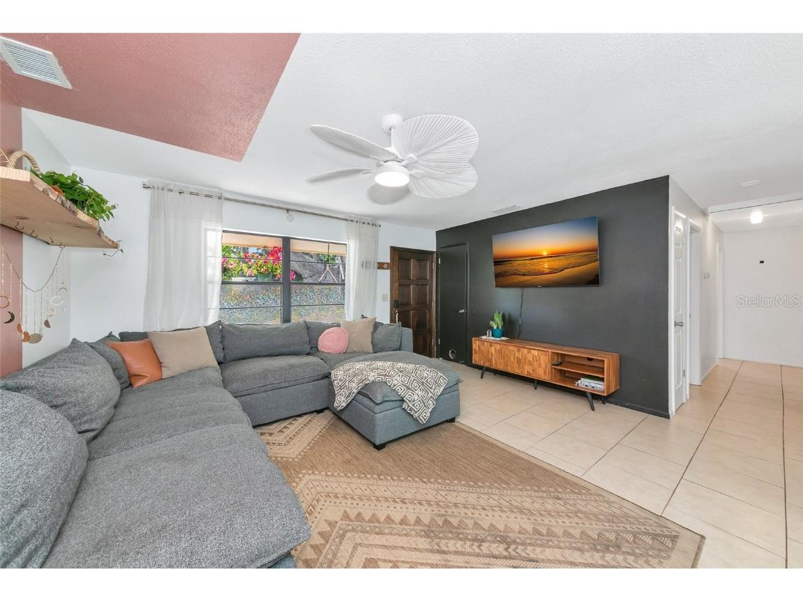 2835 Williamsburg Street Sarasota FL 34231 A4674137 image7