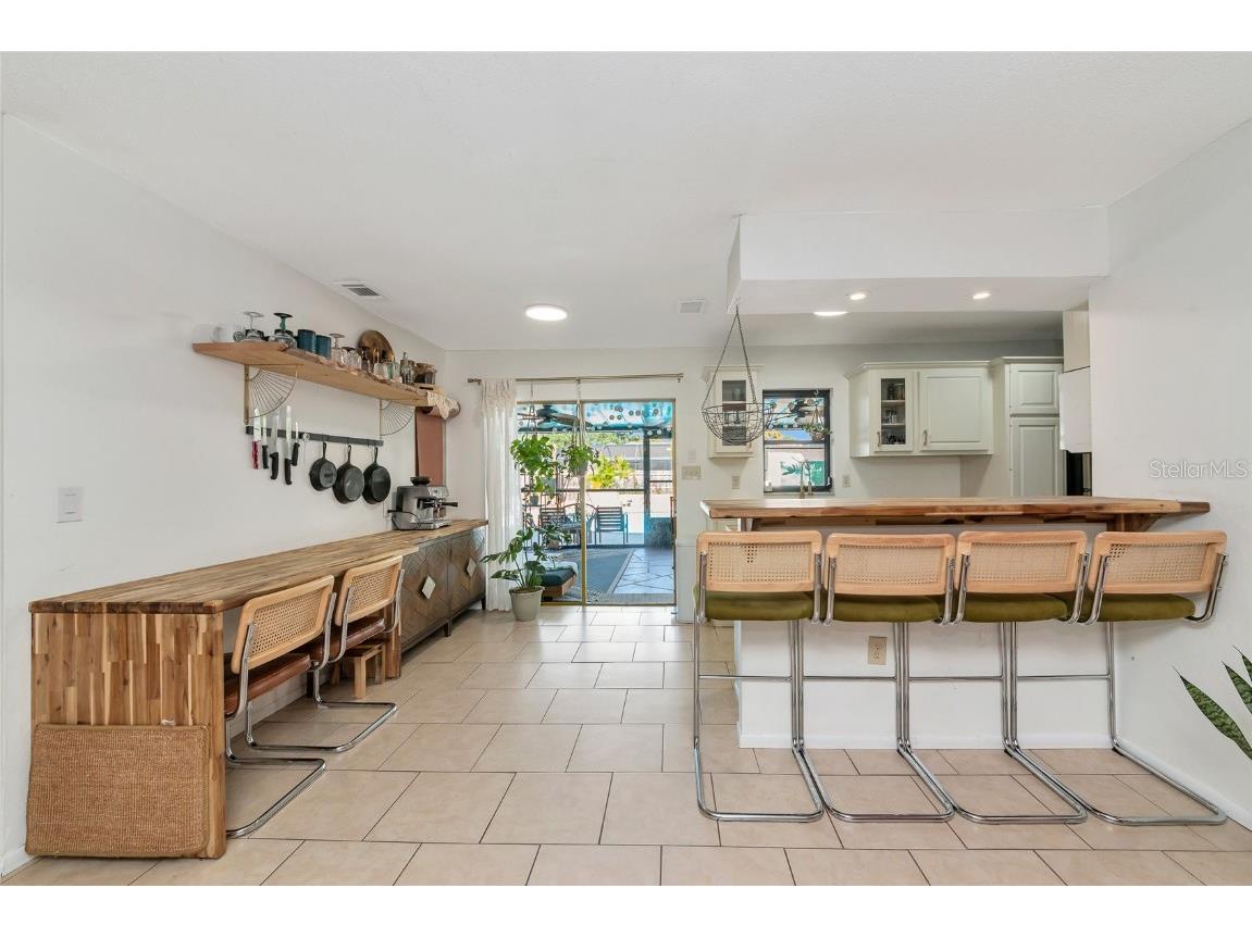 2835 Williamsburg Street Sarasota FL 34231 A4674137 image9