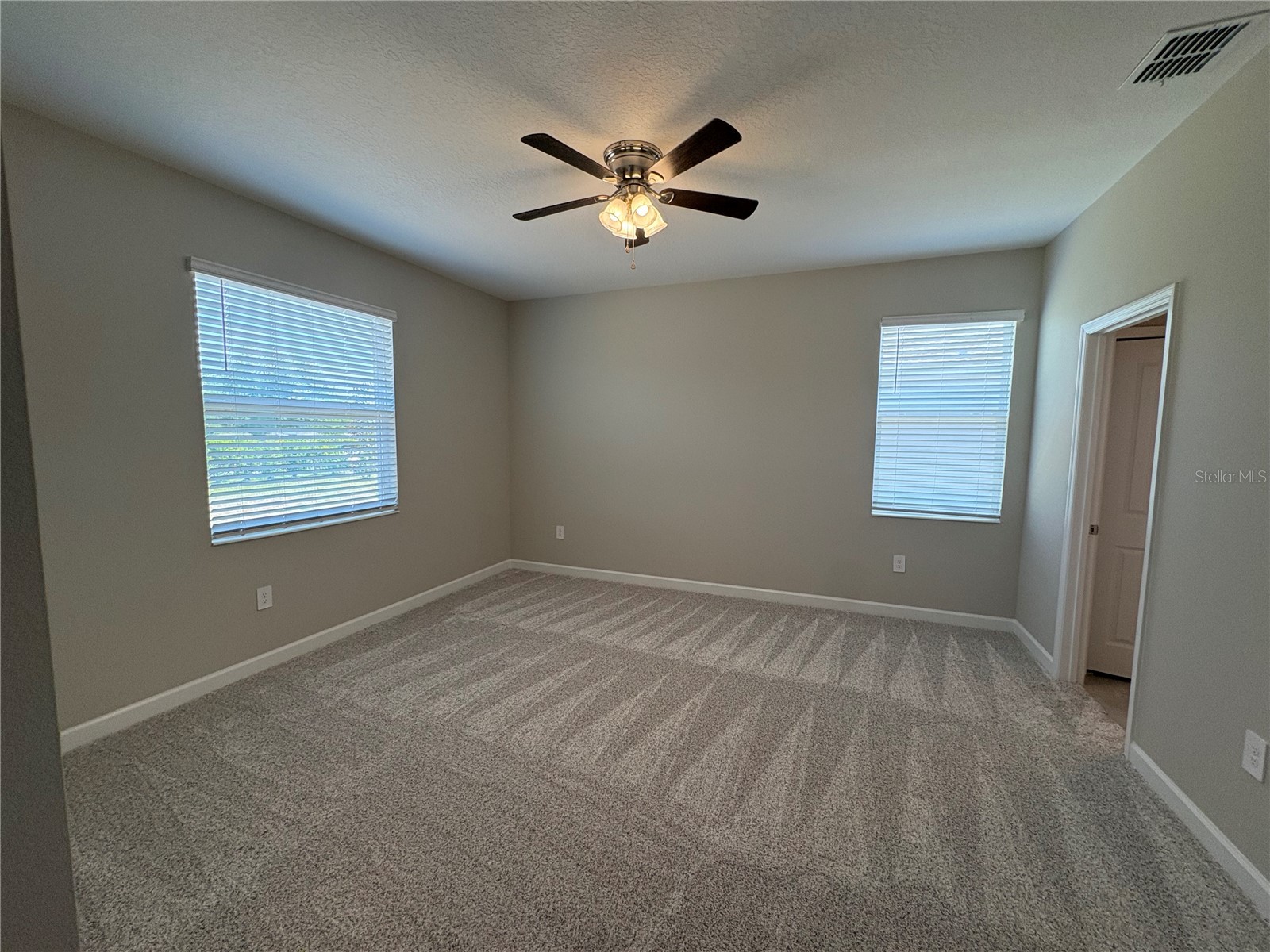 2836 Camden Way Davenport FL 33837 P4939019 image15