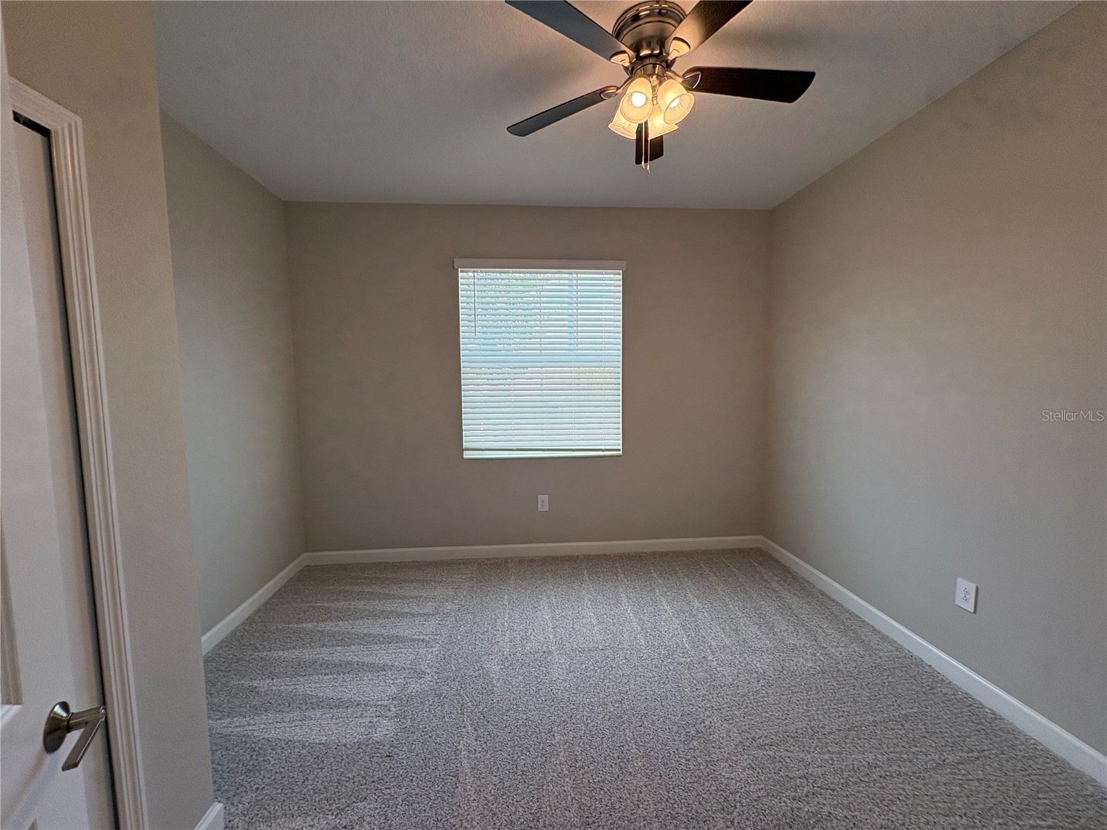 2836 Camden Way Davenport FL 33837 P4939019 image23
