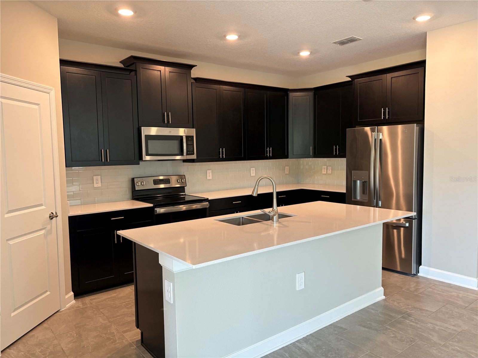 2836 Camden Way Davenport FL 33837 P4939019 image4