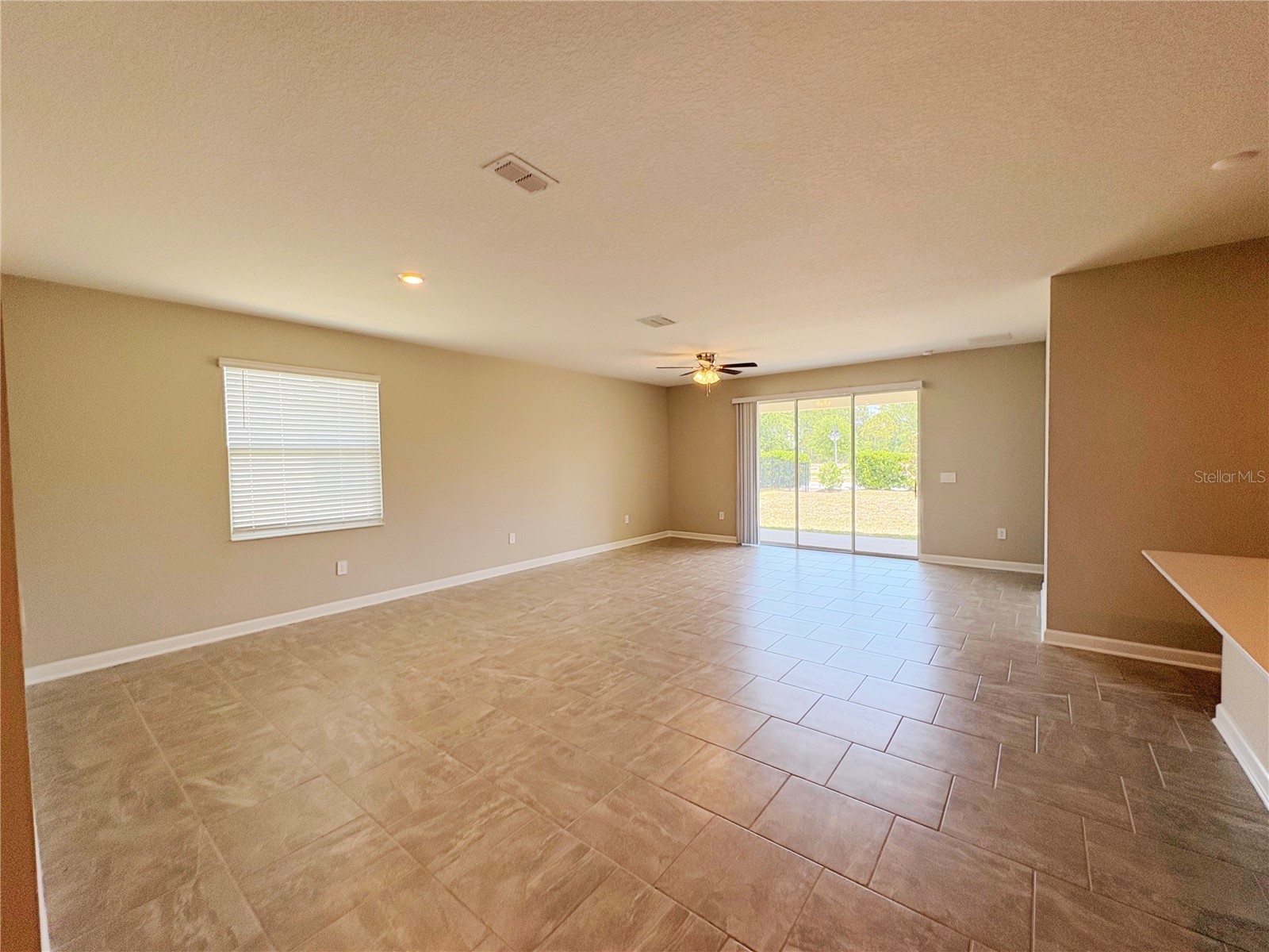 2836 Camden Way Davenport FL 33837 P4939019 image9