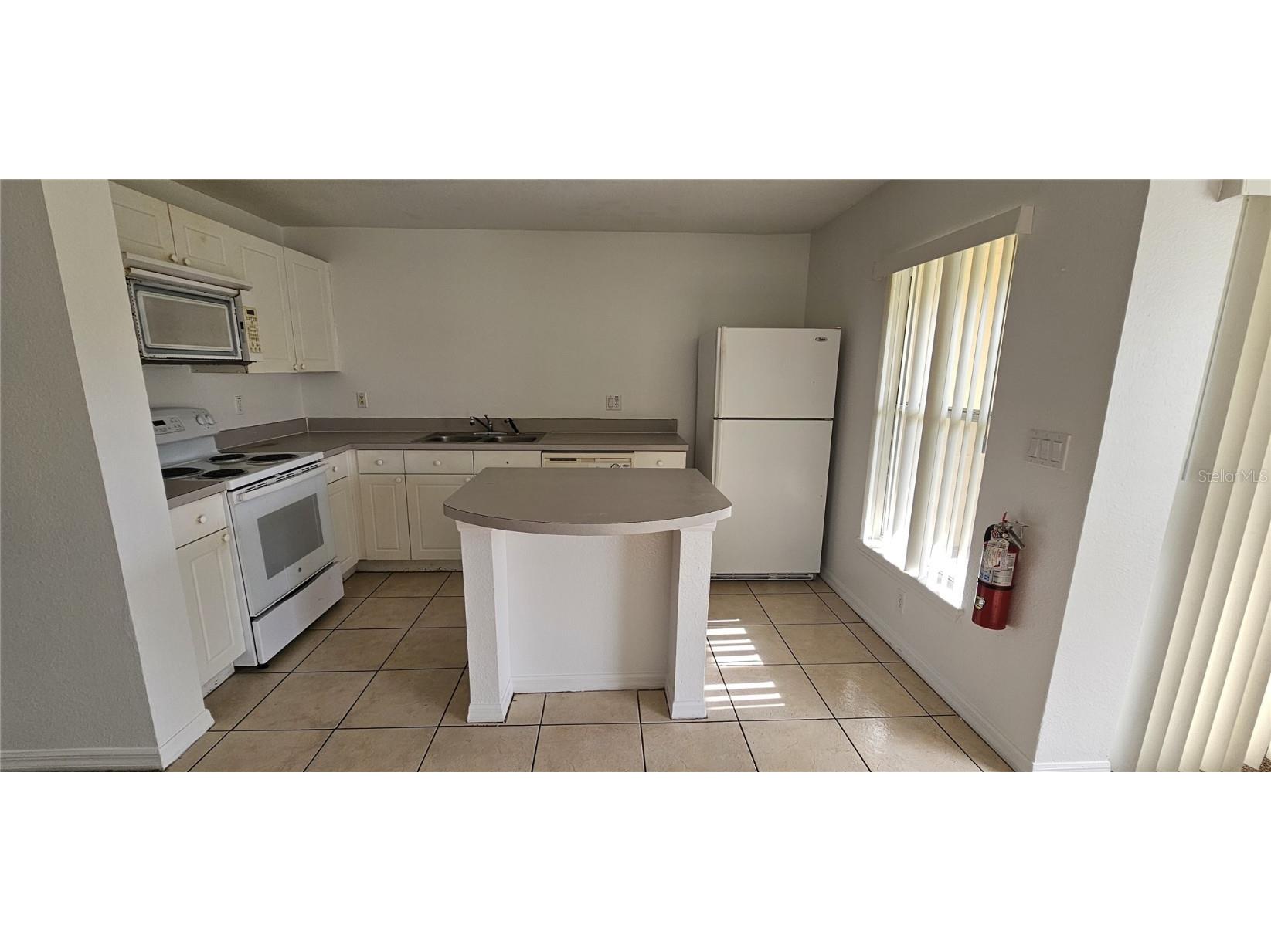 2836 Club Cortile Circle Kissimmee FL 34746 S5132809 image10