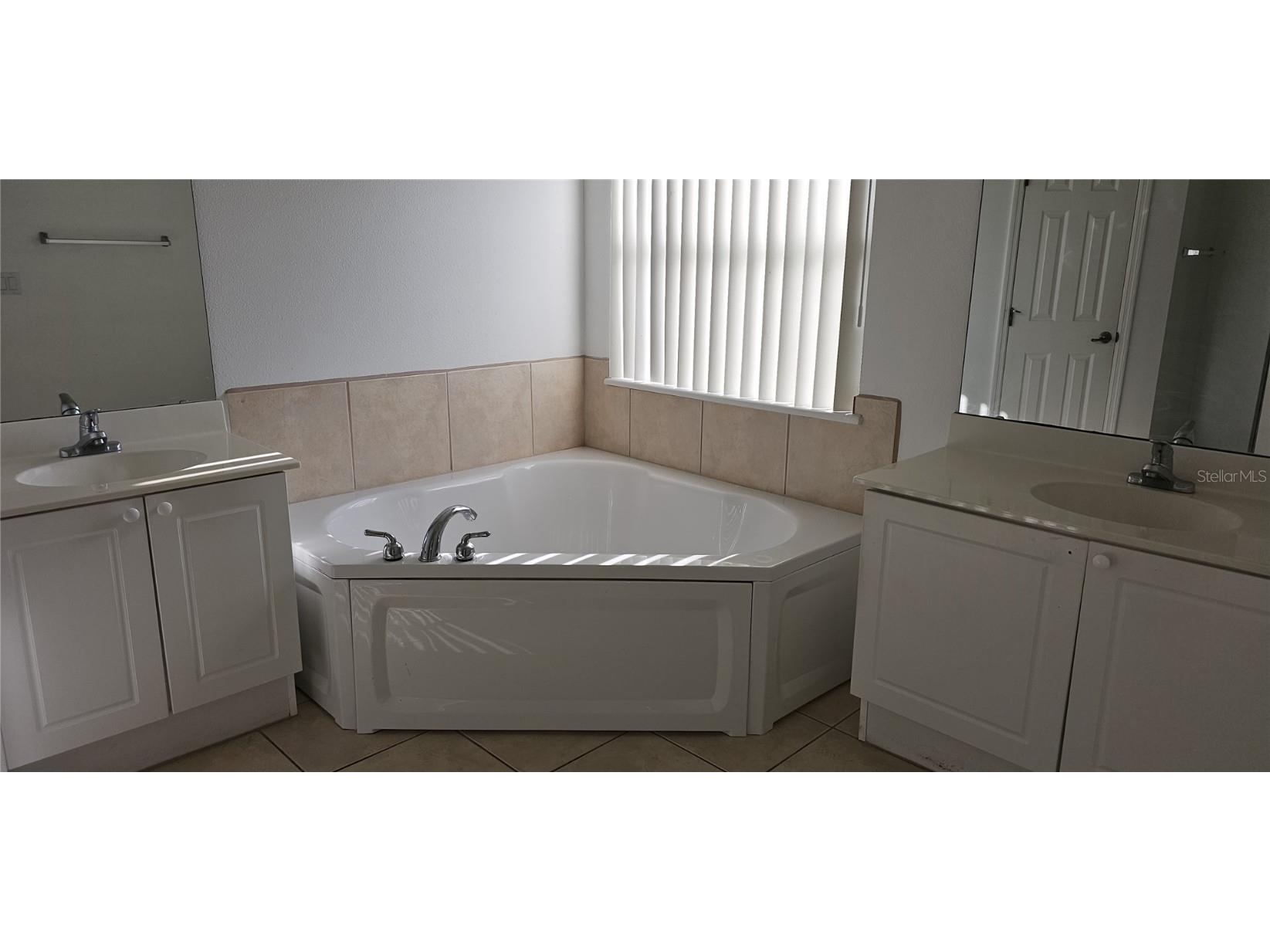 2836 Club Cortile Circle Kissimmee FL 34746 S5132809 image7