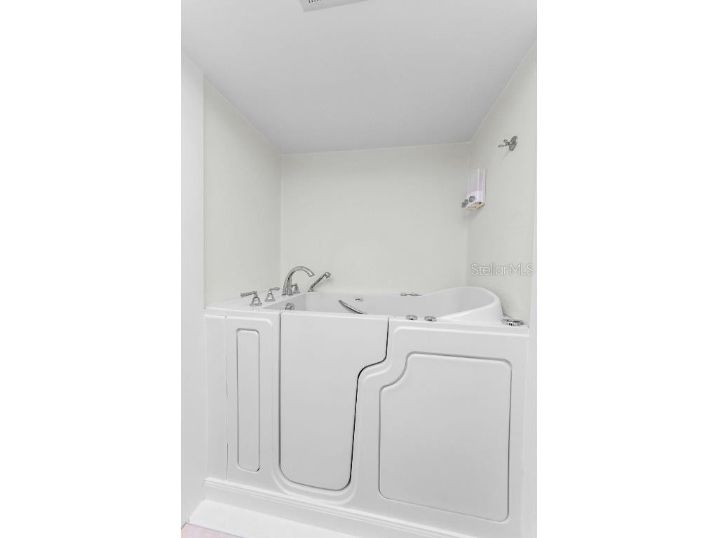 2836 Highlands Boulevard #A Palm Harbor FL 34684 - LAKE TARPON TB8423286 image23