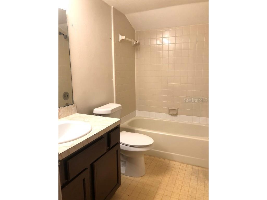 2836 Hunt Club Lane #2B Orlando FL 32826 O6350631 image17