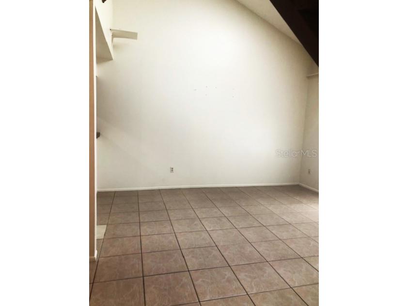 2836 Hunt Club Lane #2B Orlando FL 32826 O6350631 image4