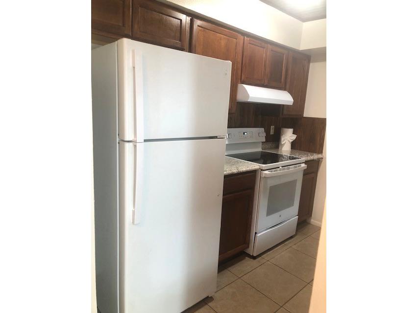 2836 Hunt Club Lane #2B Orlando FL 32826 O6350631 image7