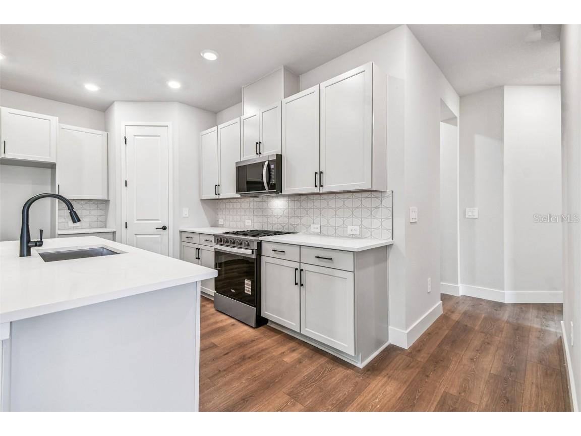 2836 Marrakesh Lane Sarasota FL 34234 TB8369826 image8