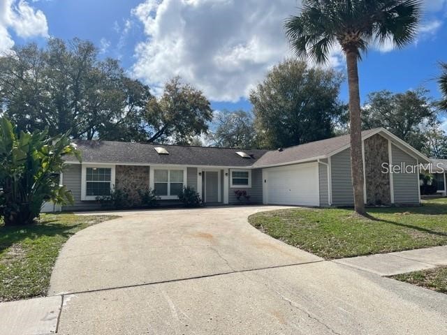 2836 Paddock Drive Palm Harbor FL 34684 TB8485064 image1