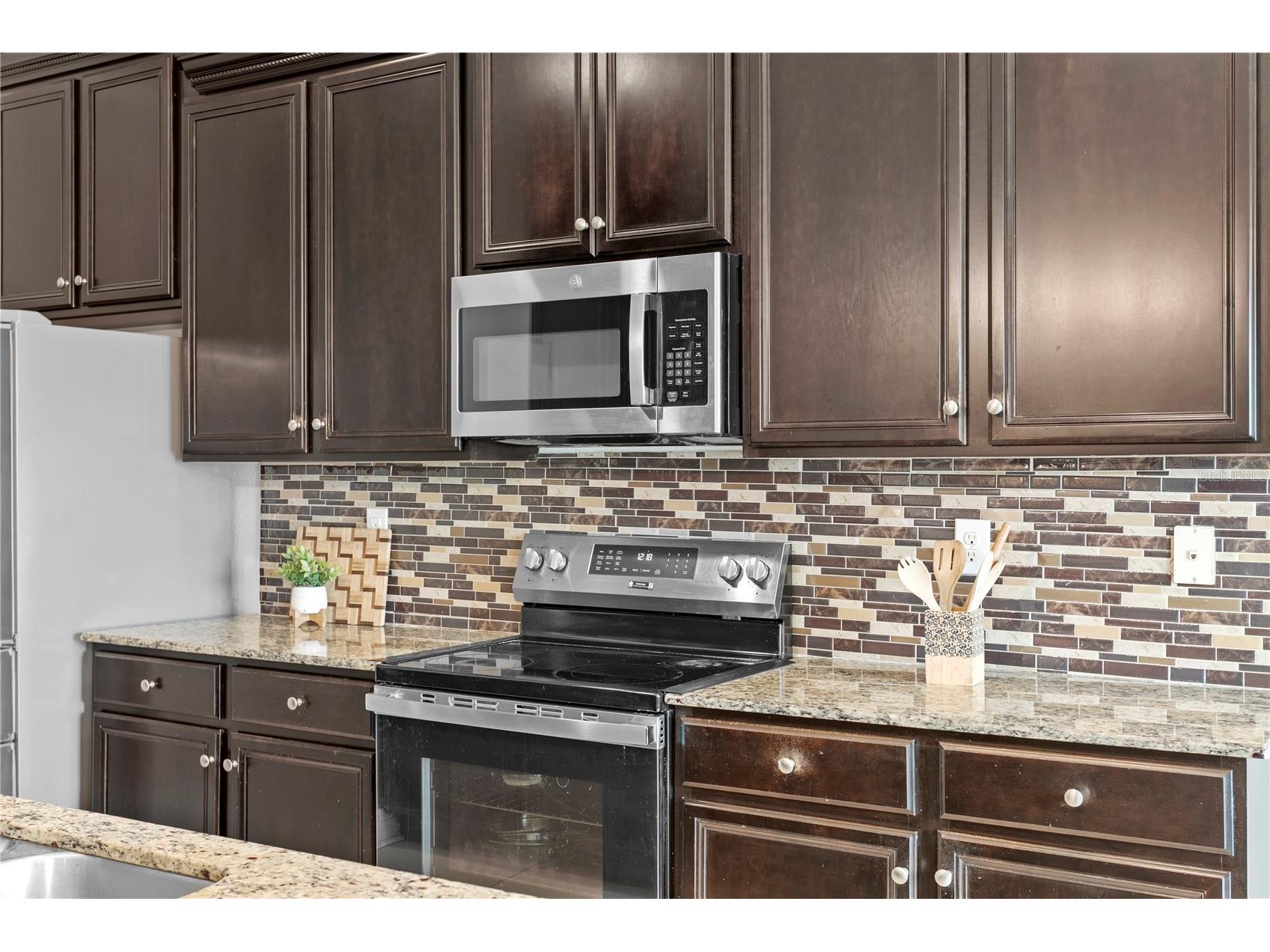 2837 Maple Brook Loop Lutz FL 33558 - COMMUNITY POND TB8500612 image15