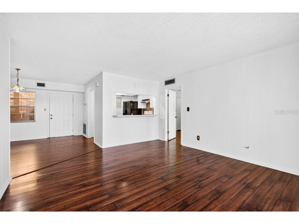 2837 NE 3rd Street #103 Ocala FL 34470 OM699191 image6