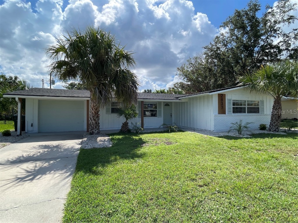 2837 Woodcrest Drive Sarasota FL 34239 TB8399198 image1