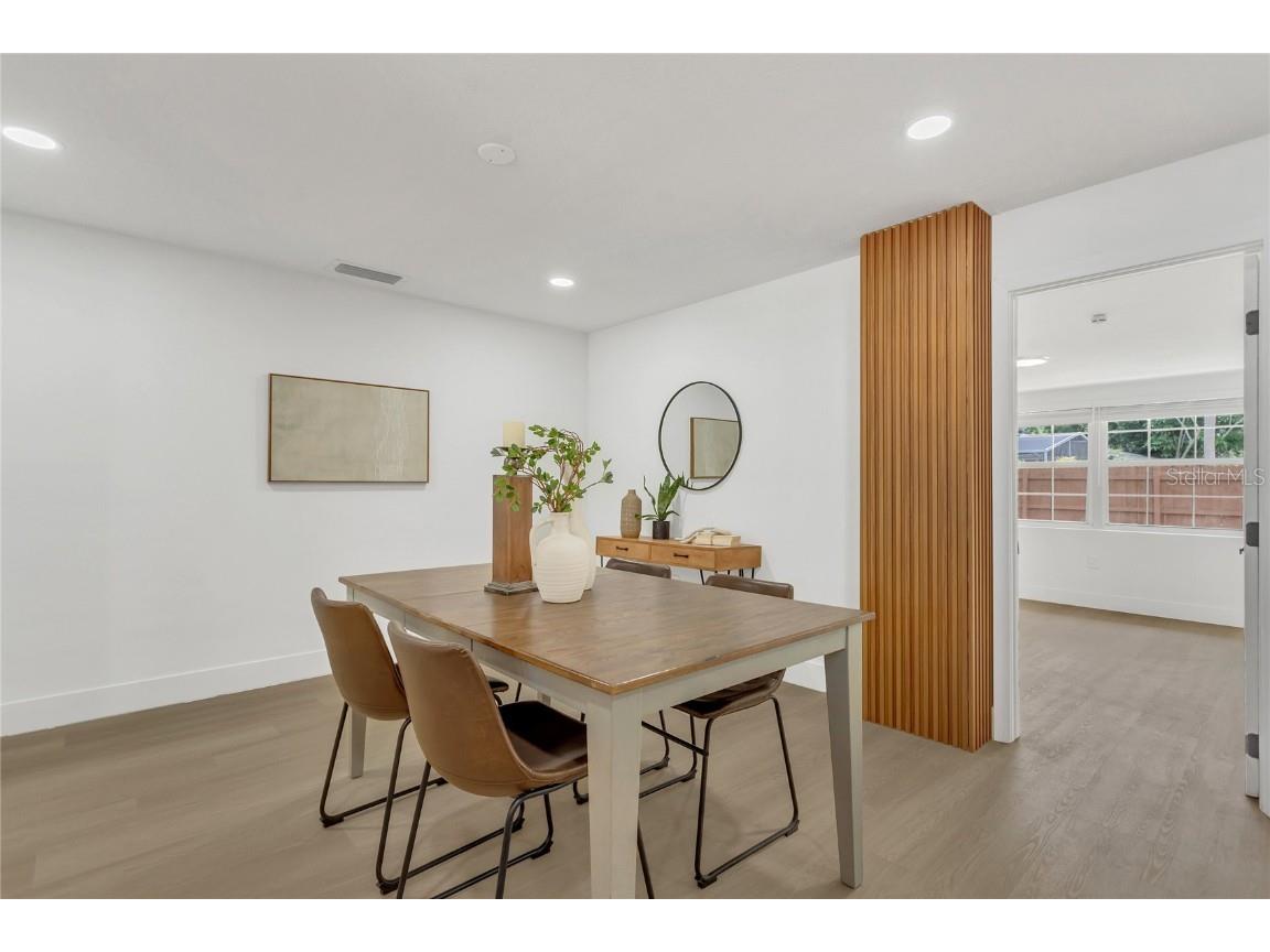 2837 Woodcrest Drive Sarasota FL 34239 TB8399198 image10