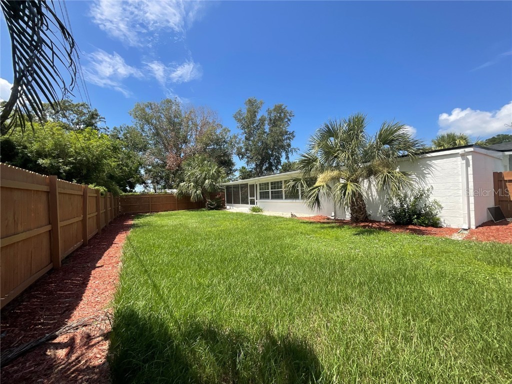 2837 Woodcrest Drive Sarasota FL 34239 TB8399198 image31