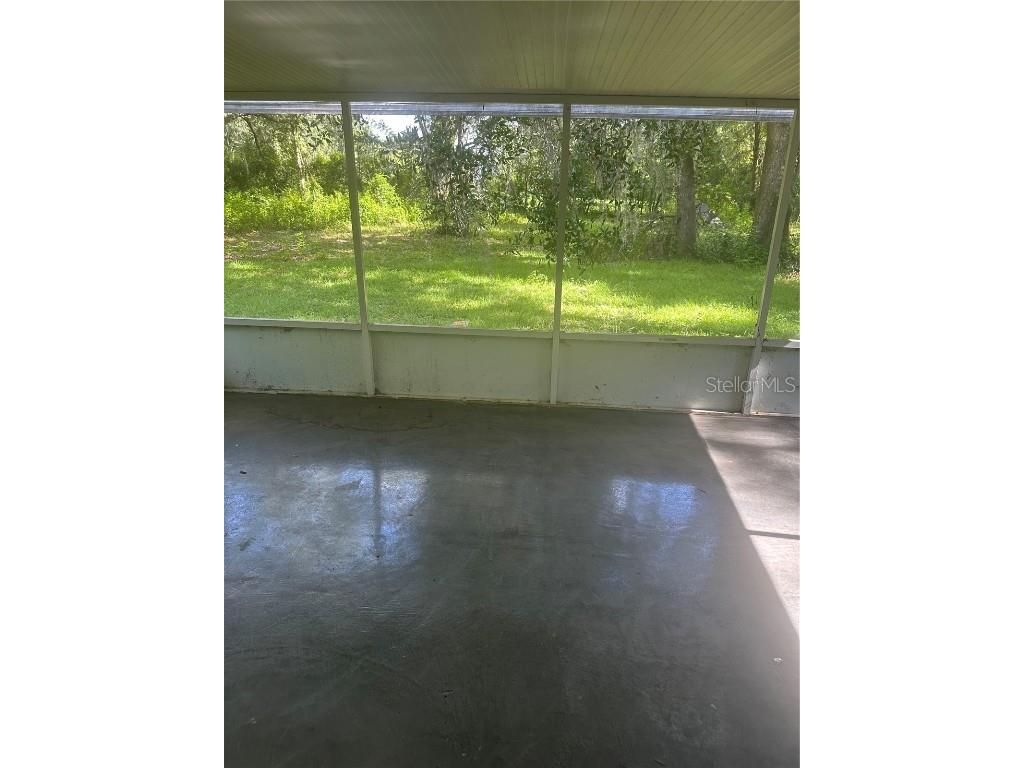 2838 Cr 726 Webster FL 33597 W7878381 image14