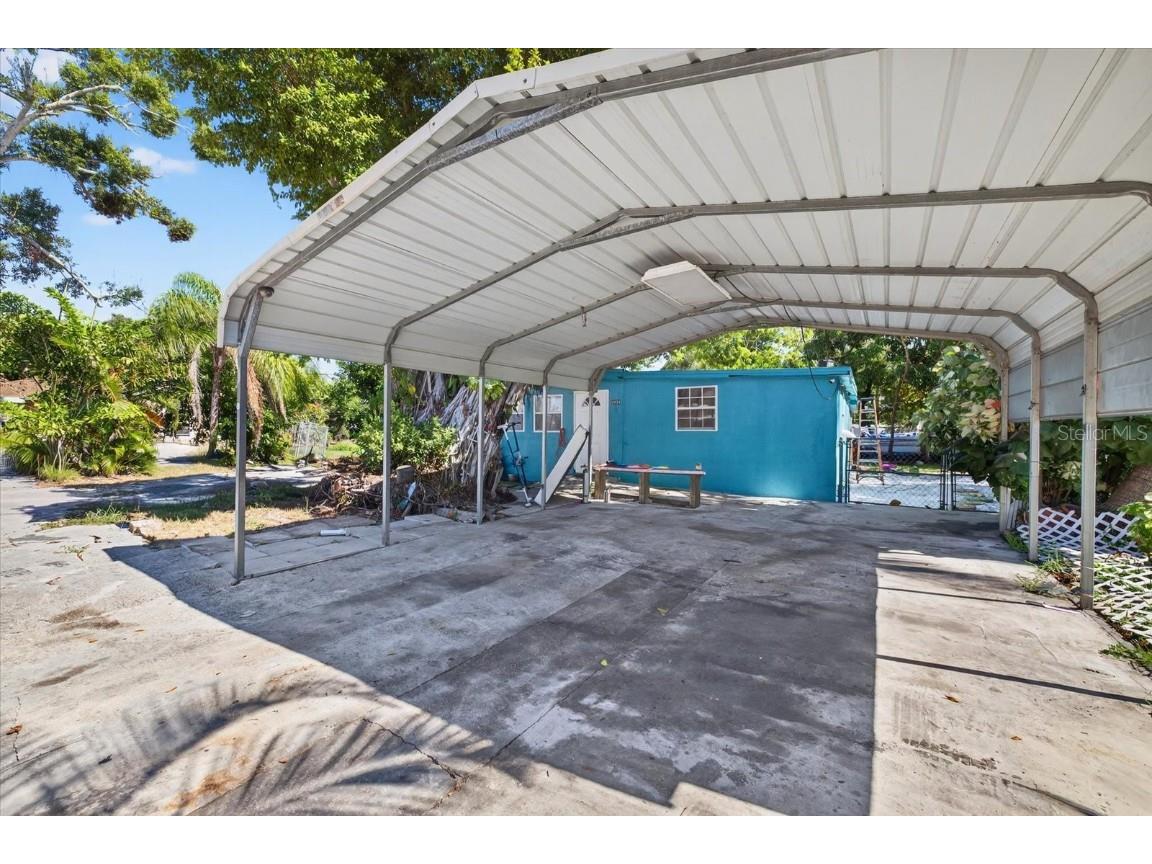 2839 19th Street W Bradenton FL 34205 TB8443429 image1