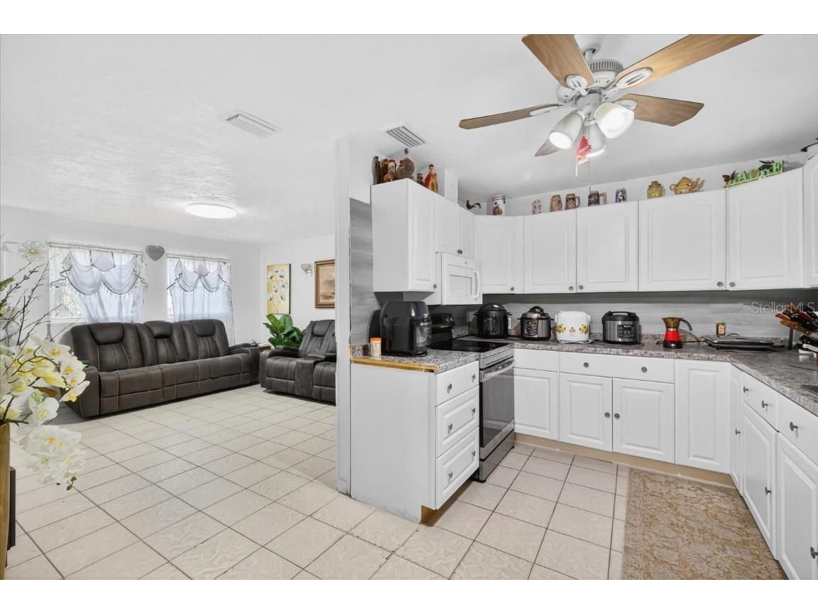 2839 19th Street W Bradenton FL 34205 TB8443429 image13