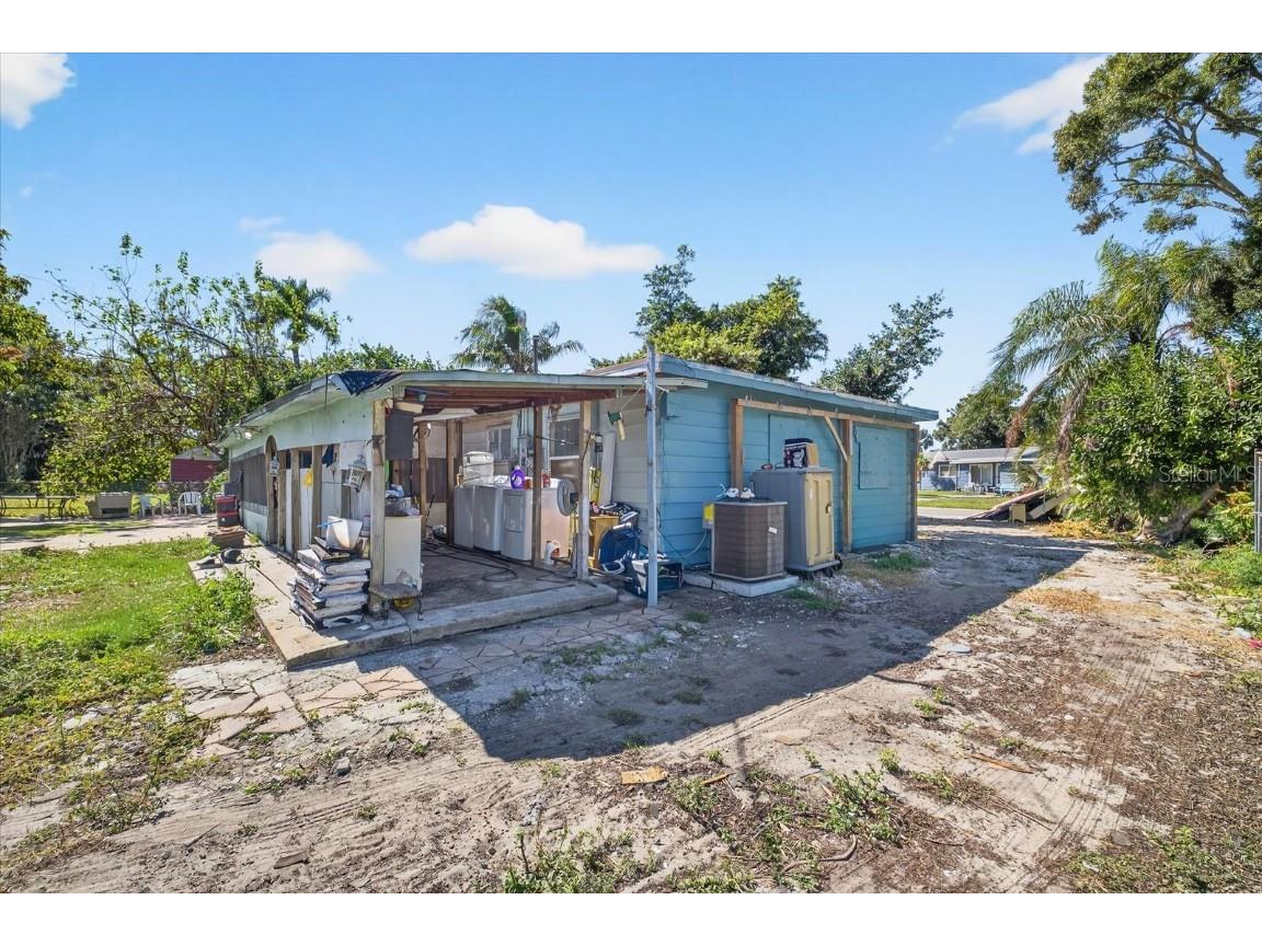 2839 19th Street W Bradenton FL 34205 TB8443429 image27