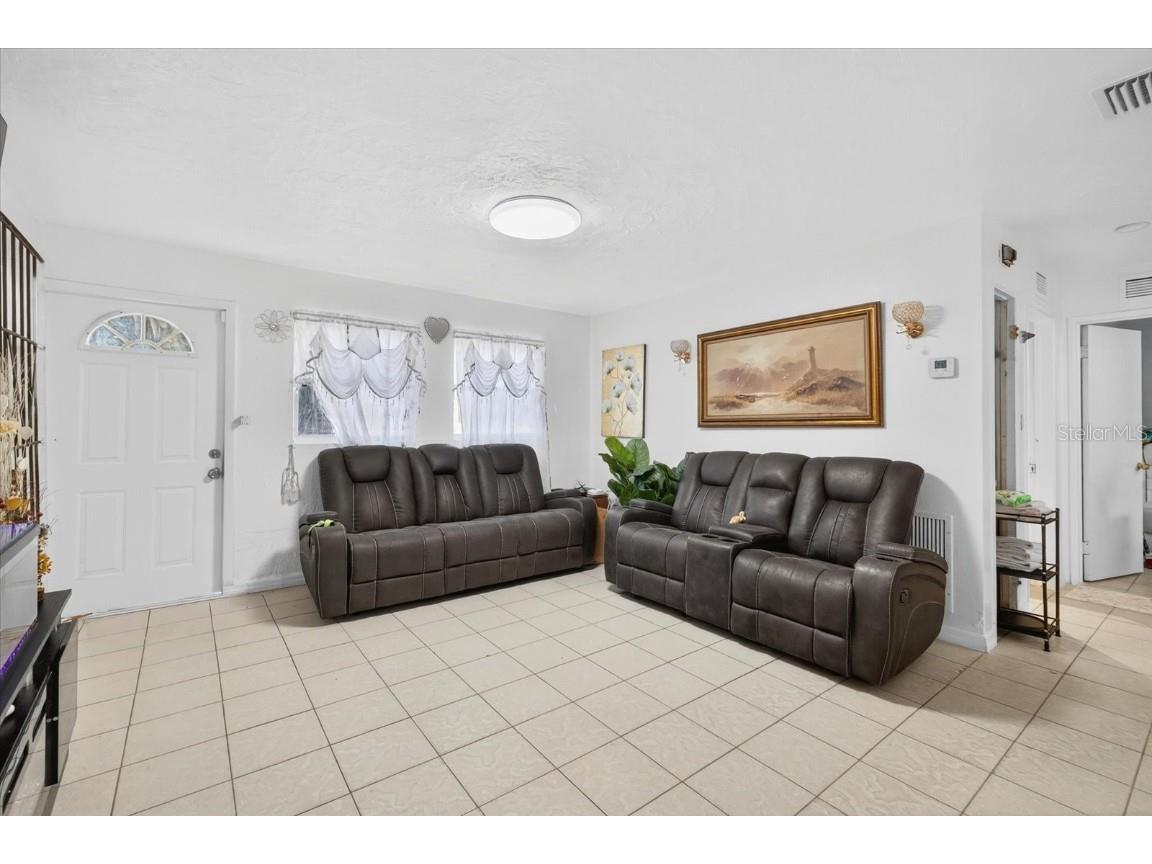 2839 19th Street W Bradenton FL 34205 TB8443429 image7