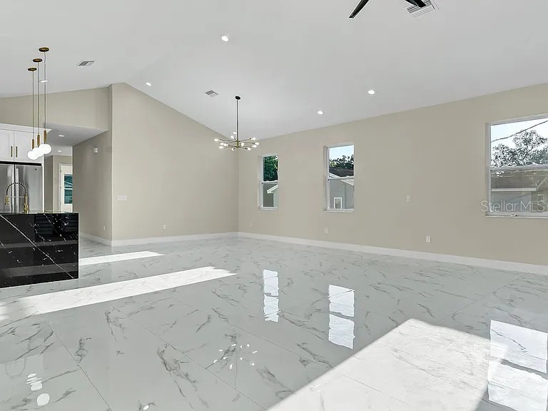 2839 60th Avenue N Saint Petersburg FL 33714 TB8457669 image10