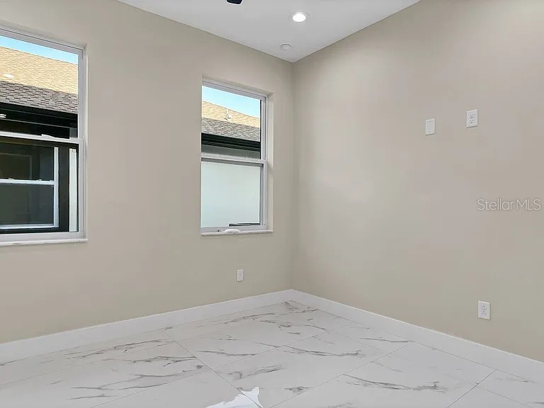 2839 60th Avenue N Saint Petersburg FL 33714 TB8457669 image25