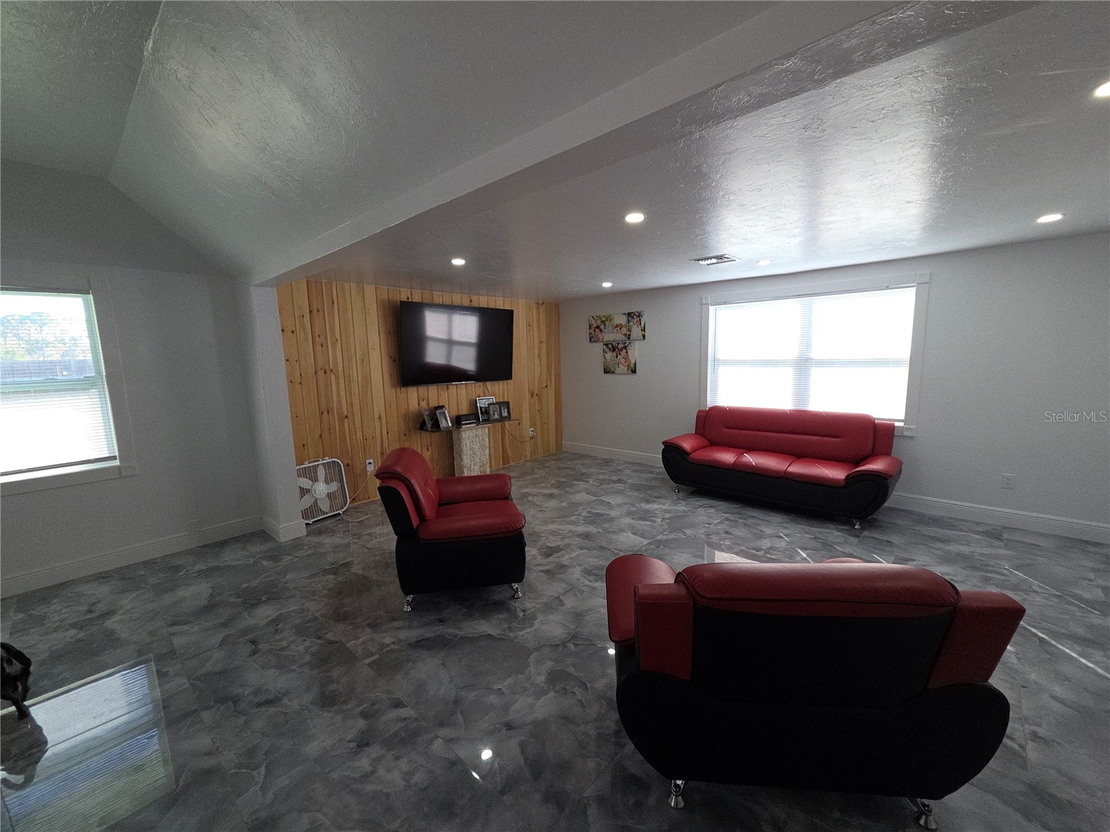 2839 Olympic Street Sarasota FL 34231 A4680914 image10