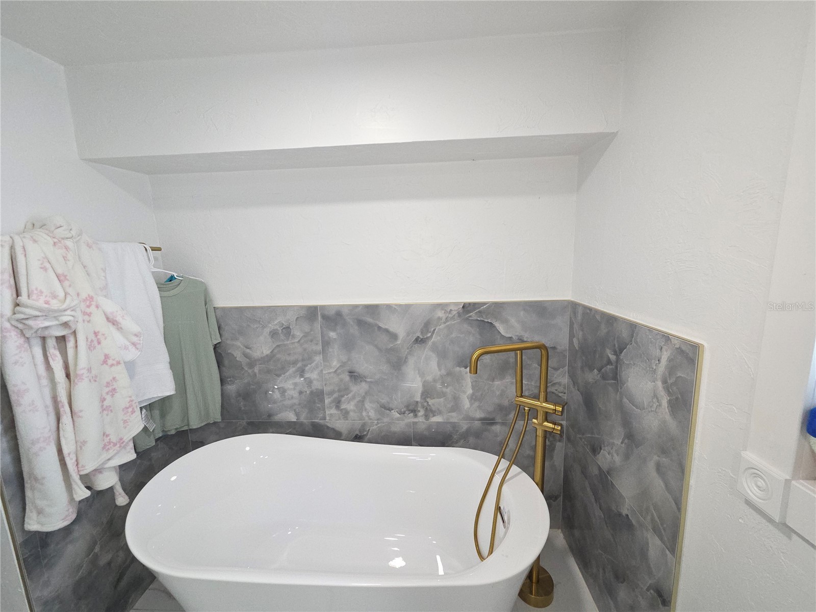 2839 Olympic Street Sarasota FL 34231 A4680914 image21