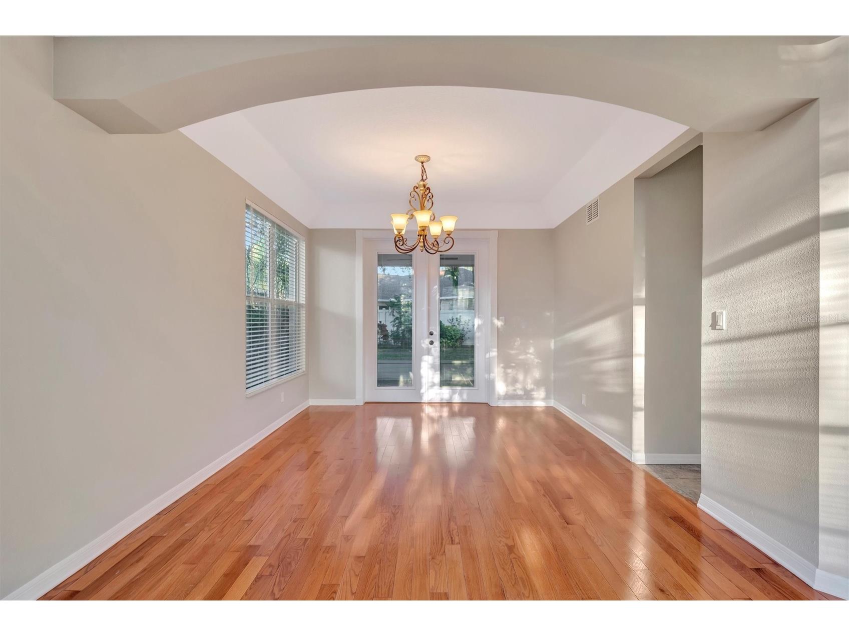 2839 Safe Harbor Drive Tampa FL 33618 TB8498857 image15