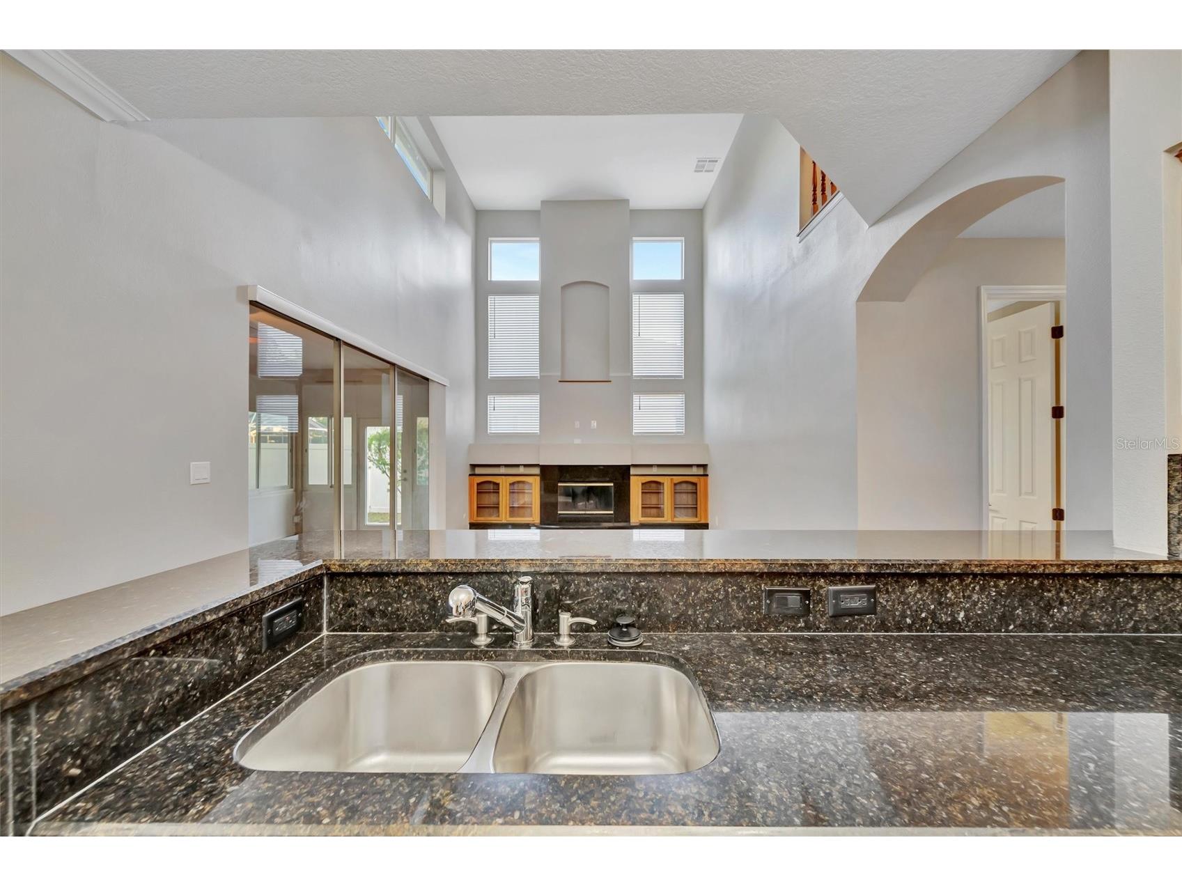 2839 Safe Harbor Drive Tampa FL 33618 TB8498857 image24