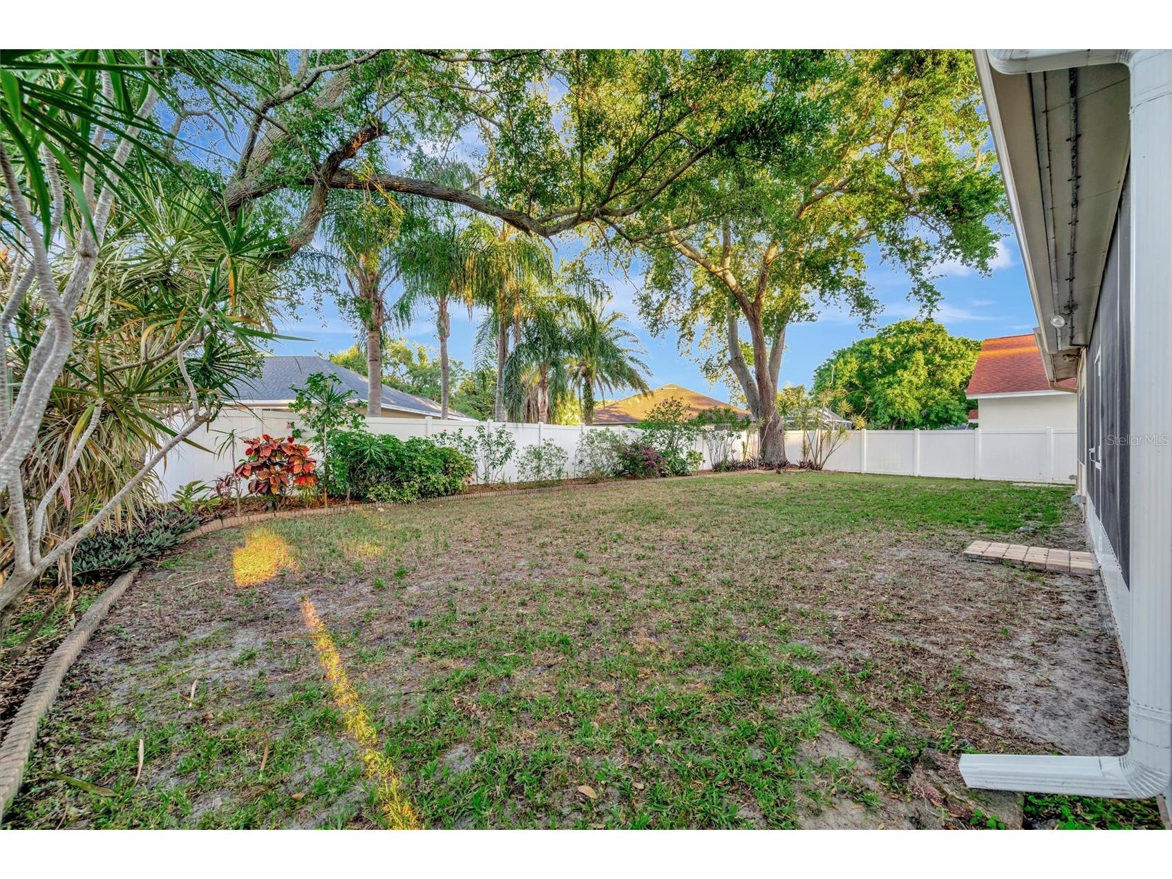 2839 Safe Harbor Drive Tampa FL 33618 TB8498857 image39
