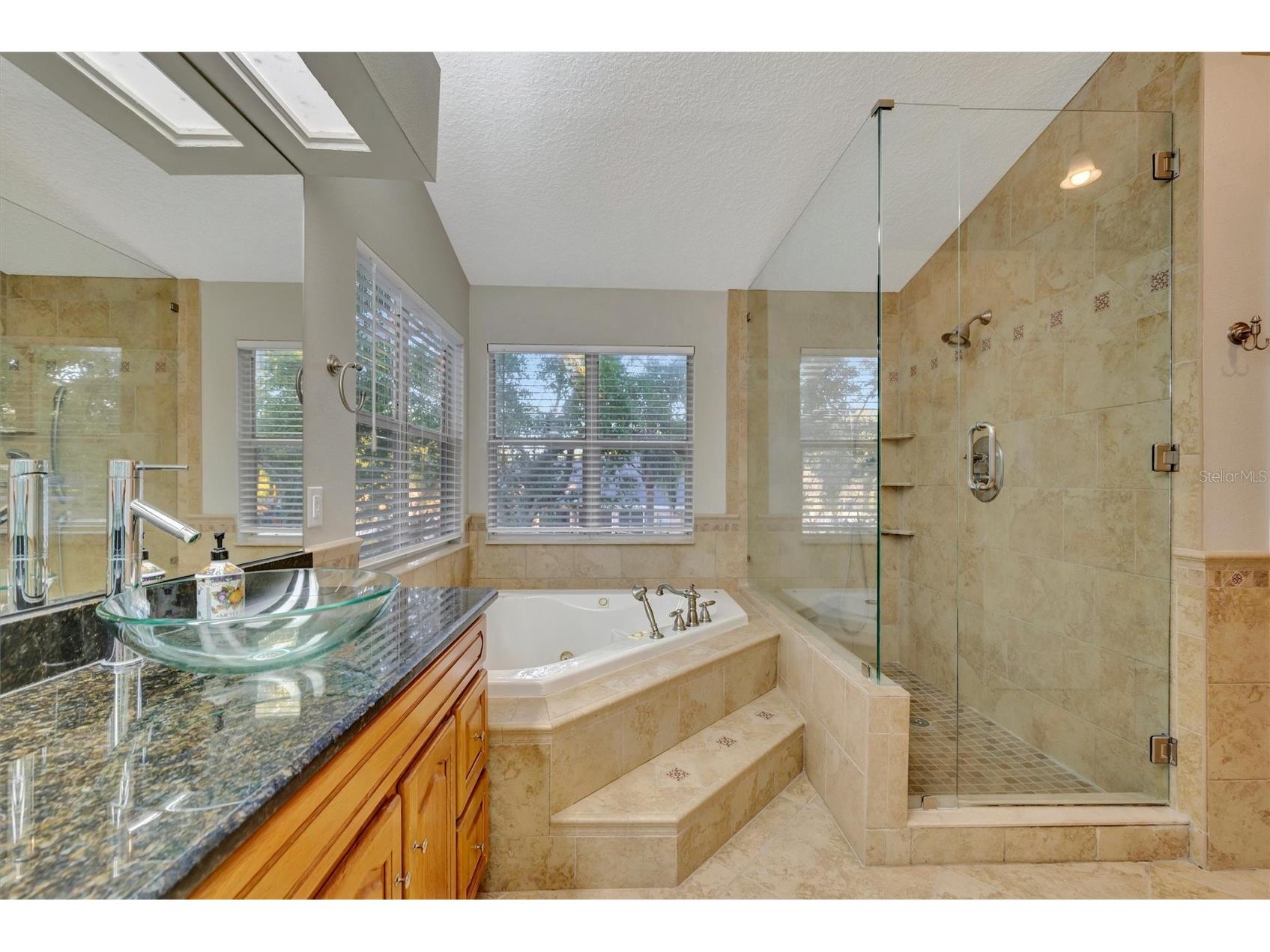 2839 Safe Harbor Drive Tampa FL 33618 TB8498857 image73