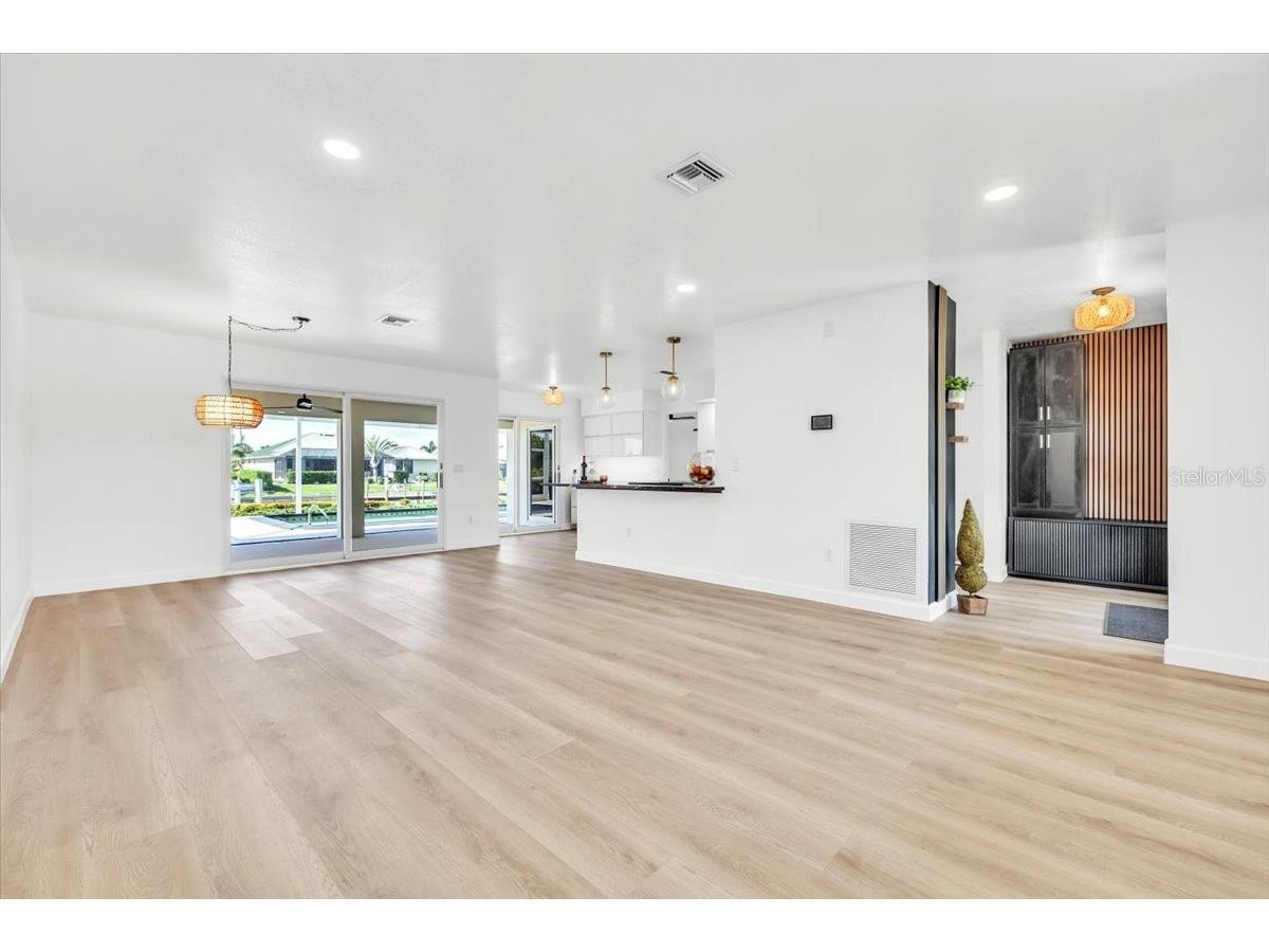 2839 Via Paloma Drive Punta Gorda FL 33950 C7526750 image4